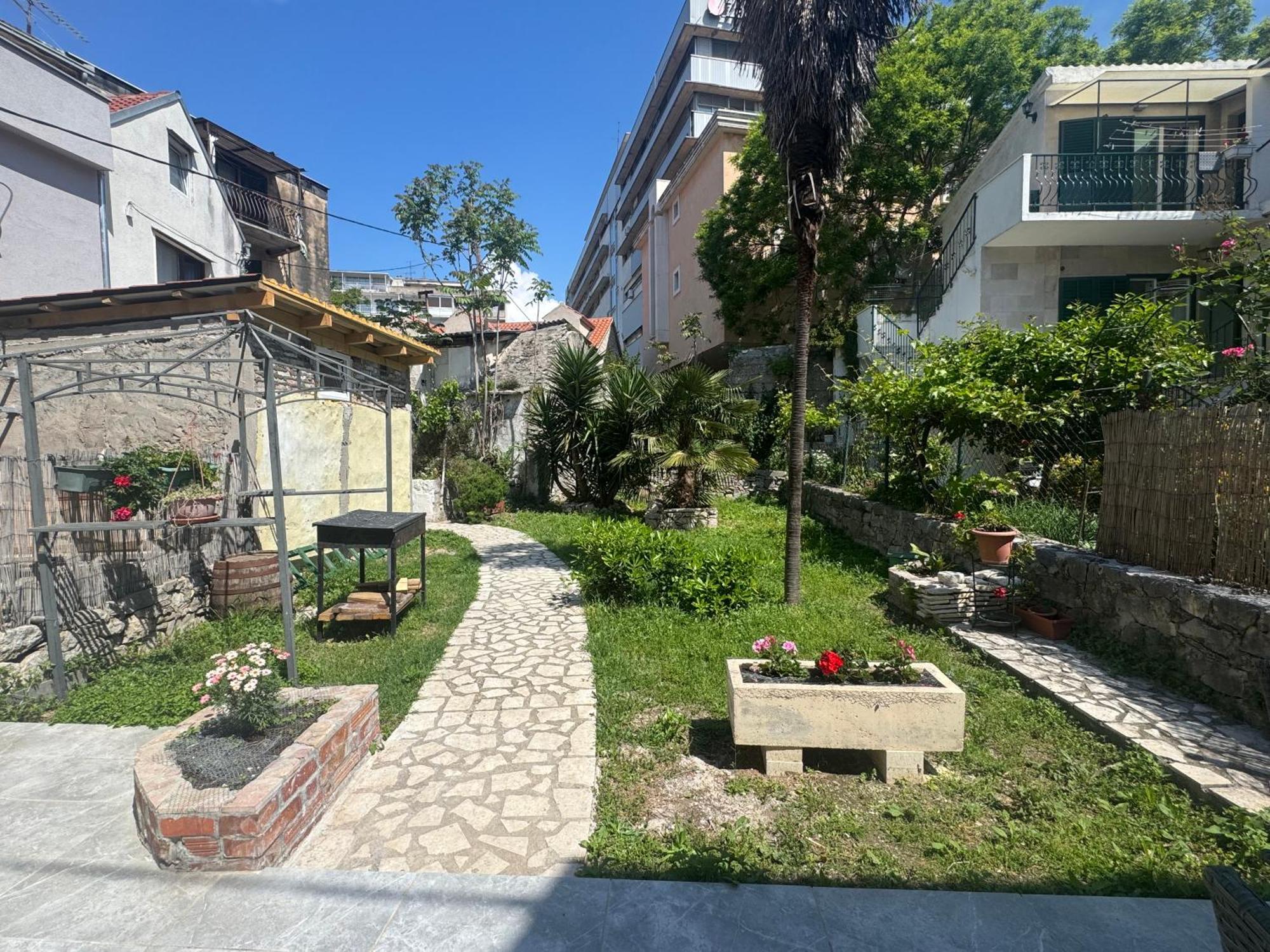 Dalmata Garden Apartment Split